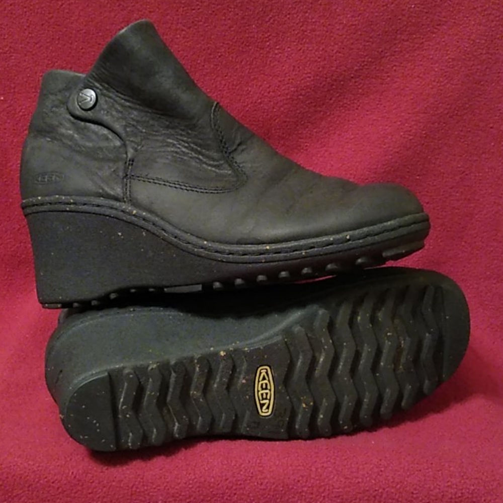 Keen Akita Ankle Boots